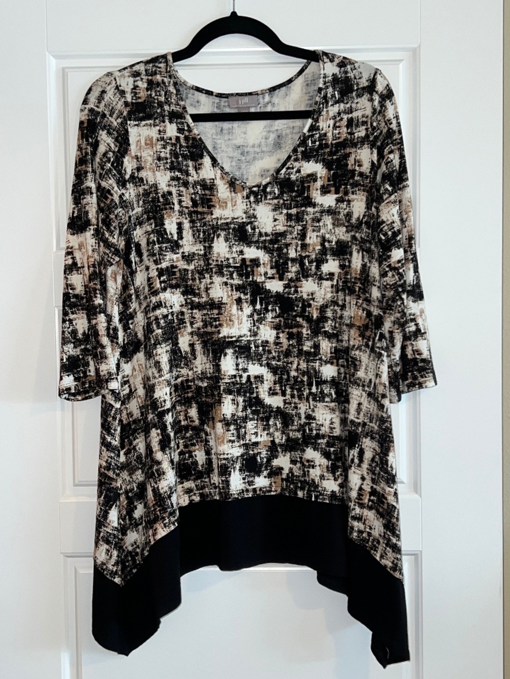 J. Jill Black/Tan Wearever Abstract Print Stretch V-Neck Tunic Top Size S